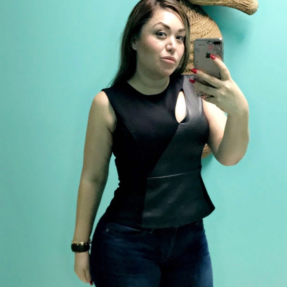 Top - Picture 2 of 4